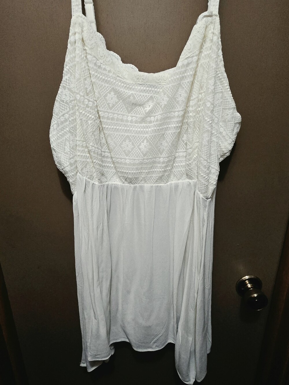 Torrid White Lace Yoke Sleeveless Women's Top